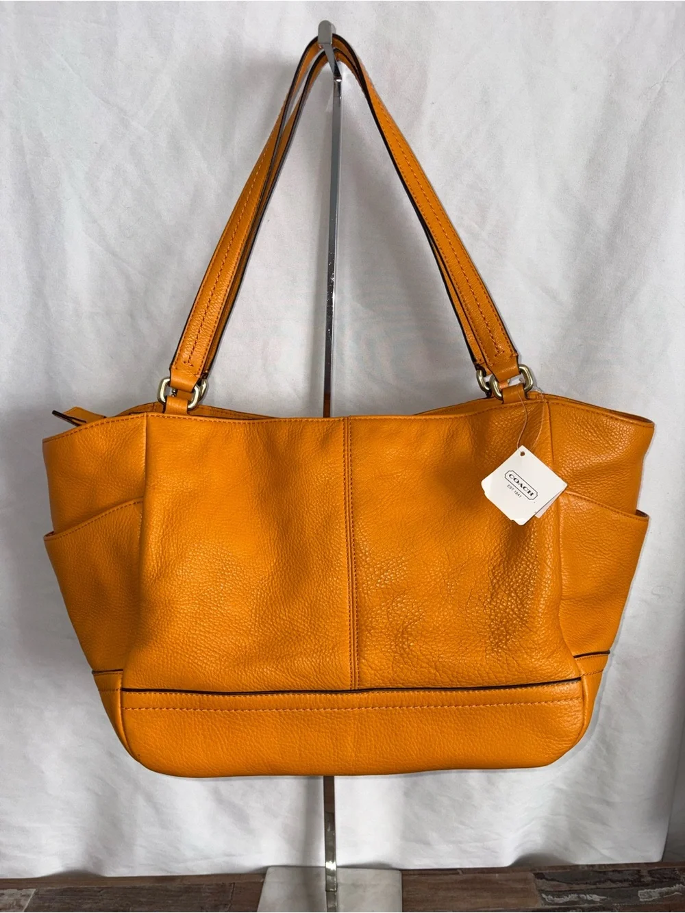 NWT Coach Park Leather Carrie Tote in Orange Spice- RARE!